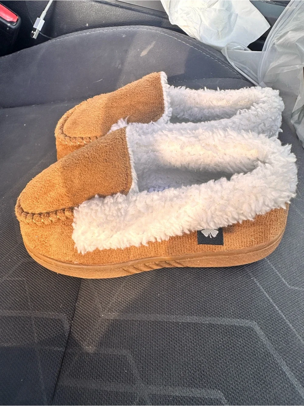 Lucky Brand Slipper For Toddlers Size 5/6